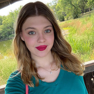 Meet your Posher, Casondra